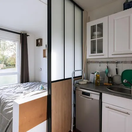 Cosy Studio Ideal For 3 Bagnolet! * بانيوليه