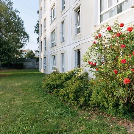 Cosy Studio Ideal For 3 Bagnolet! شقة بانيوليه